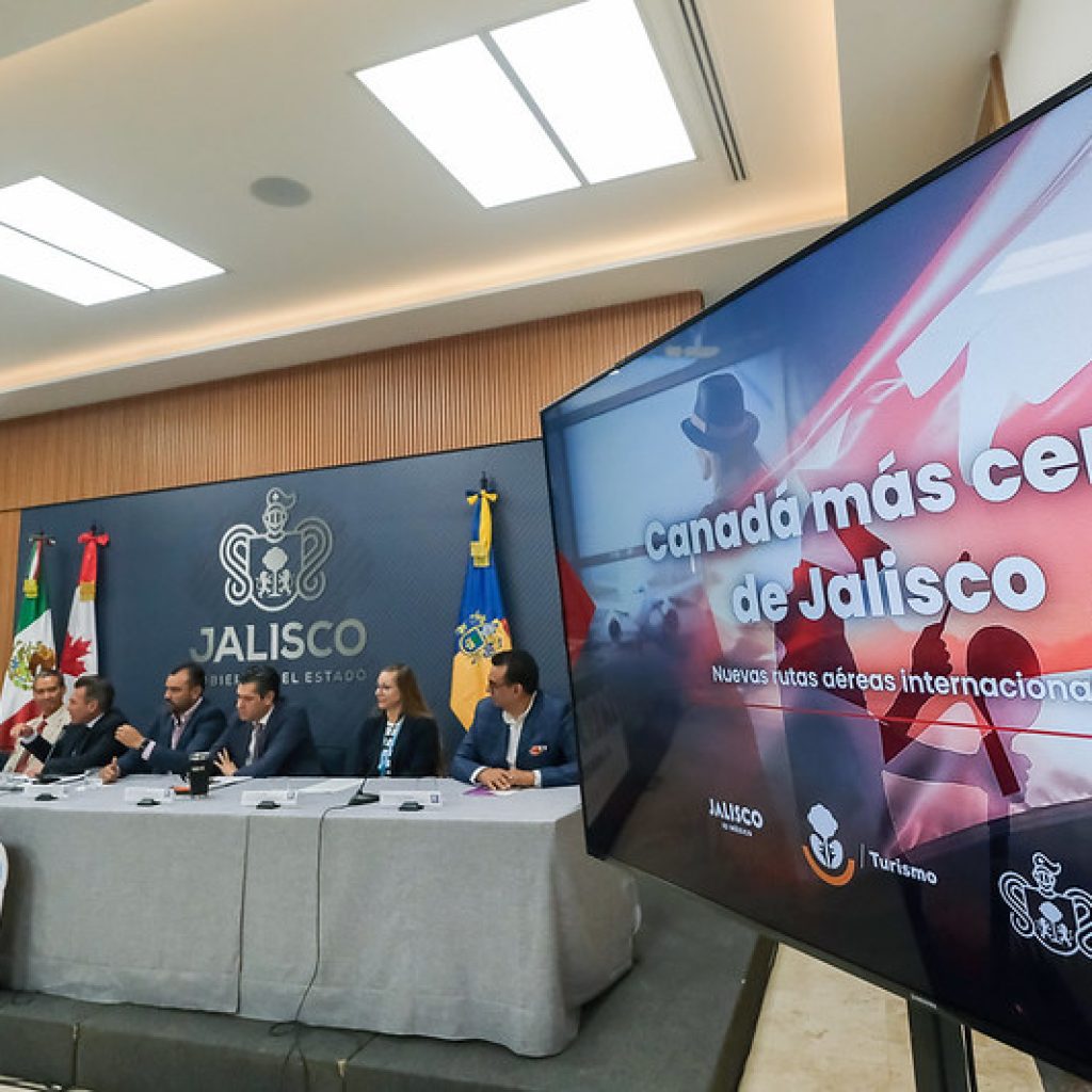 El anuncio incluyó el incremento de frecuencia en dos rutas establecidas que van de Vancouver a Guadalajara y a Puerto Vallarta