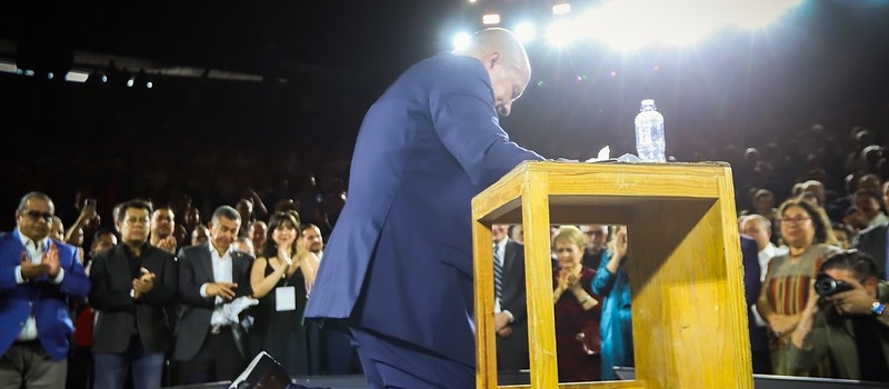 enrique-alfaro-agradecio-presentes-cambio